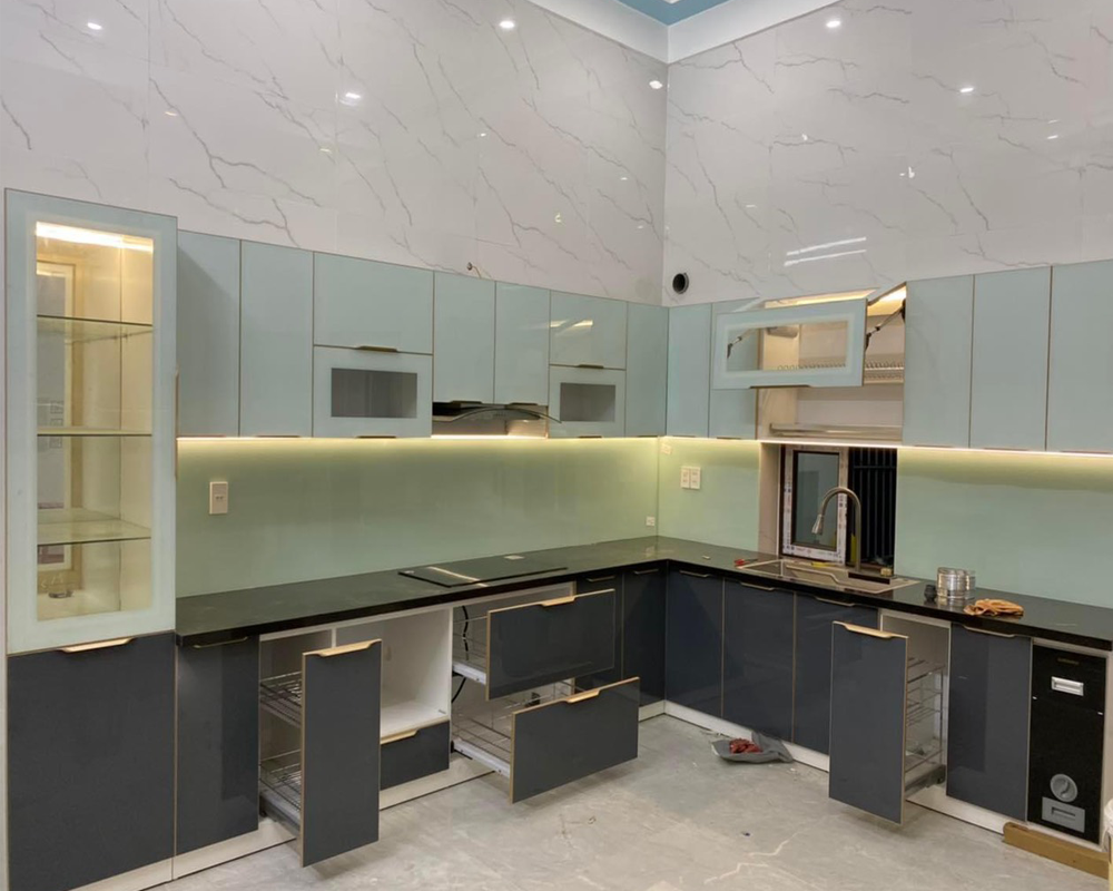 Tủ bếp inox cánh kính